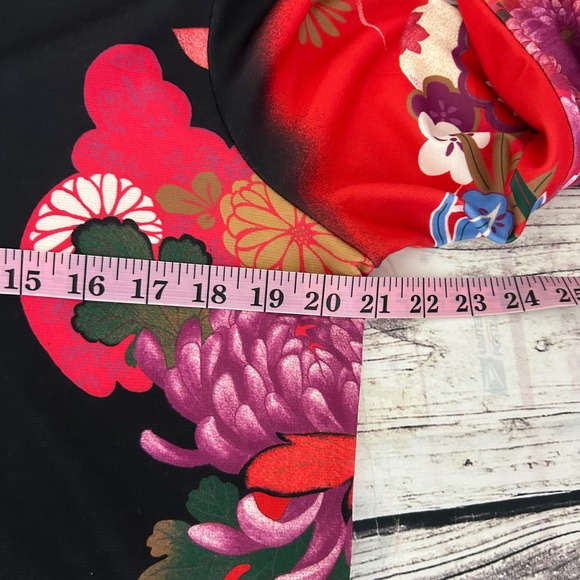Natori Womens Floral Print Mixed Media Faux Leather Tunic Top Black Red Size M - Picture 7 of 9